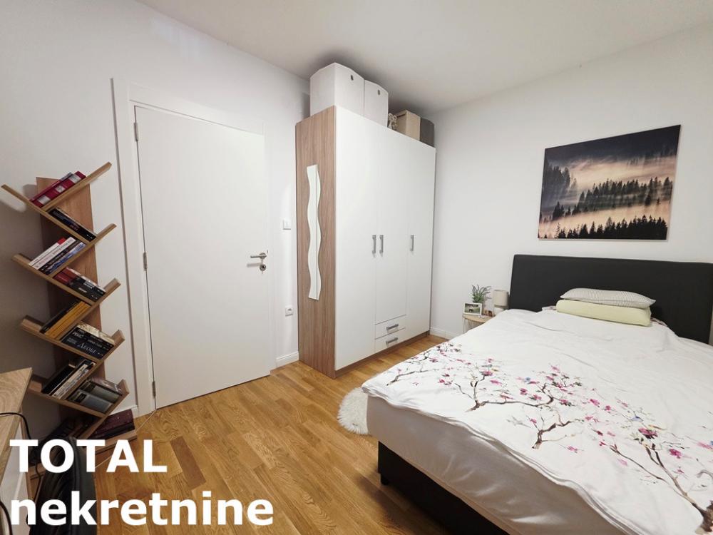 Slika 9 - Stan,NOVI SAD,BULEVAR PATRIJARHA PAVLA,kv: 45.00, € 135000, ID: 1102745