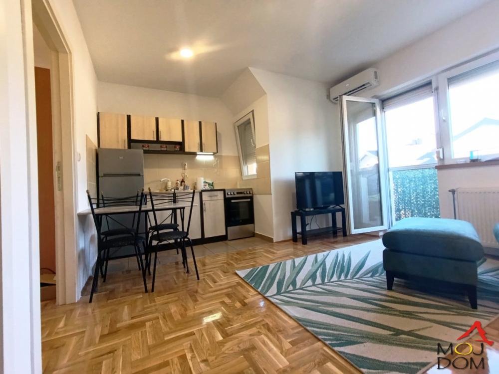 Slika 1 - Stan,NOVI SAD,ADICE,kv: 29, € 90650, ID: 1032441