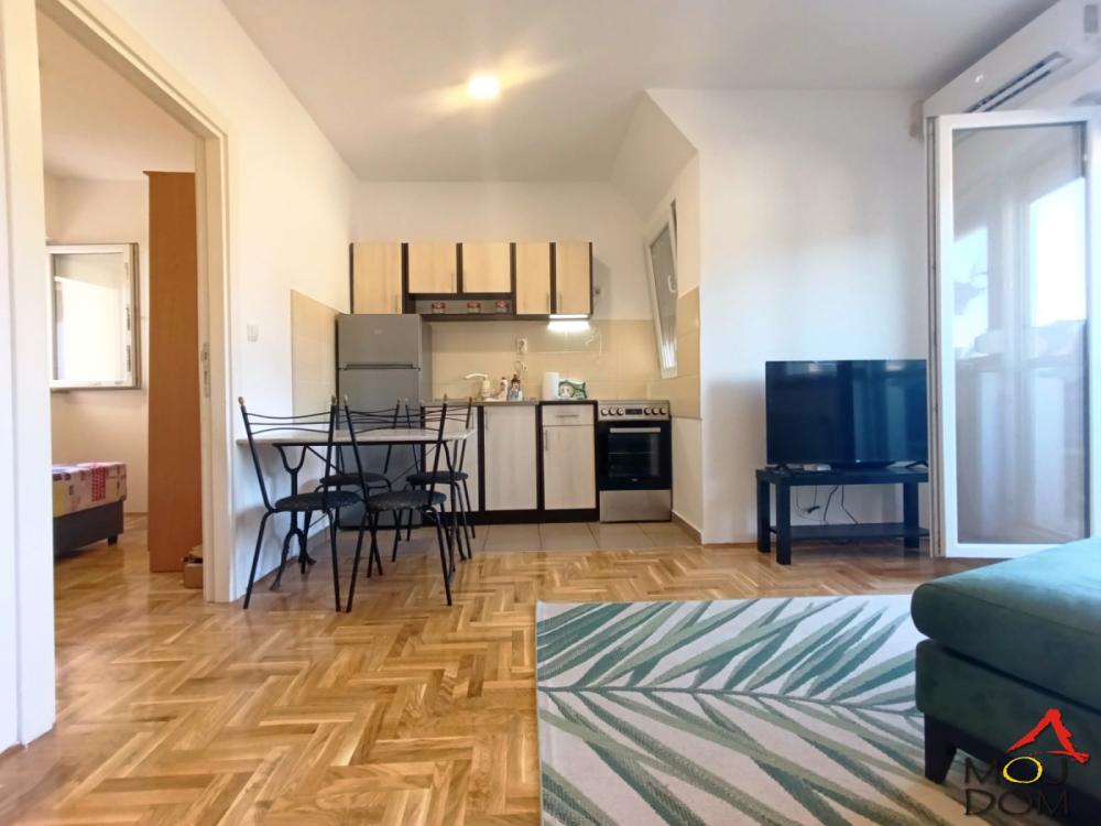 Slika 2 - Stan,NOVI SAD,ADICE,kv: 29, € 90650, ID: 1032441
