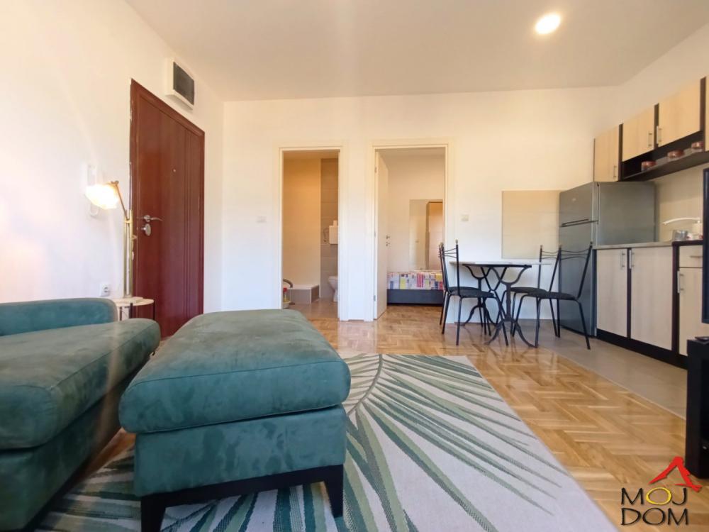 Slika 5 - Stan,NOVI SAD,ADICE,kv: 29, € 90650, ID: 1032441