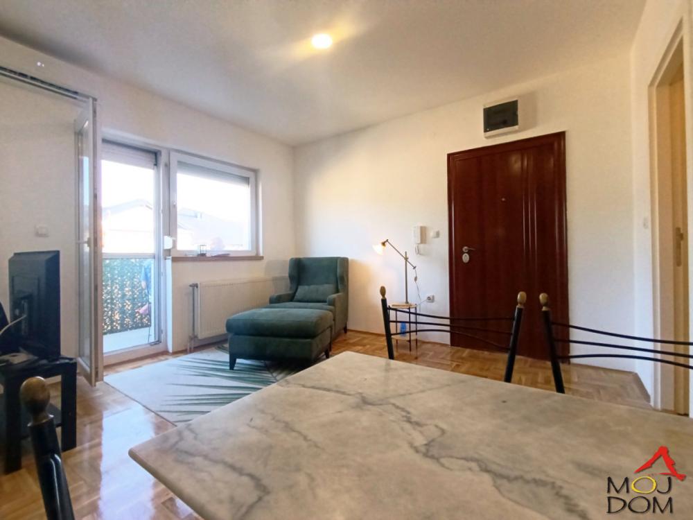 Slika 6 - Stan,NOVI SAD,ADICE,kv: 29, € 90650, ID: 1032441
