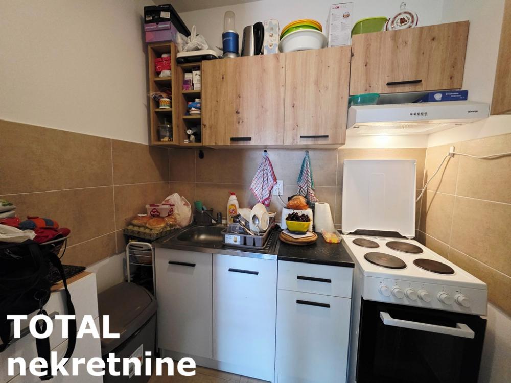 Slika 4 - Stan,NOVI SAD,ADICE,kv: 29.00, € 78000, ID: 1102807