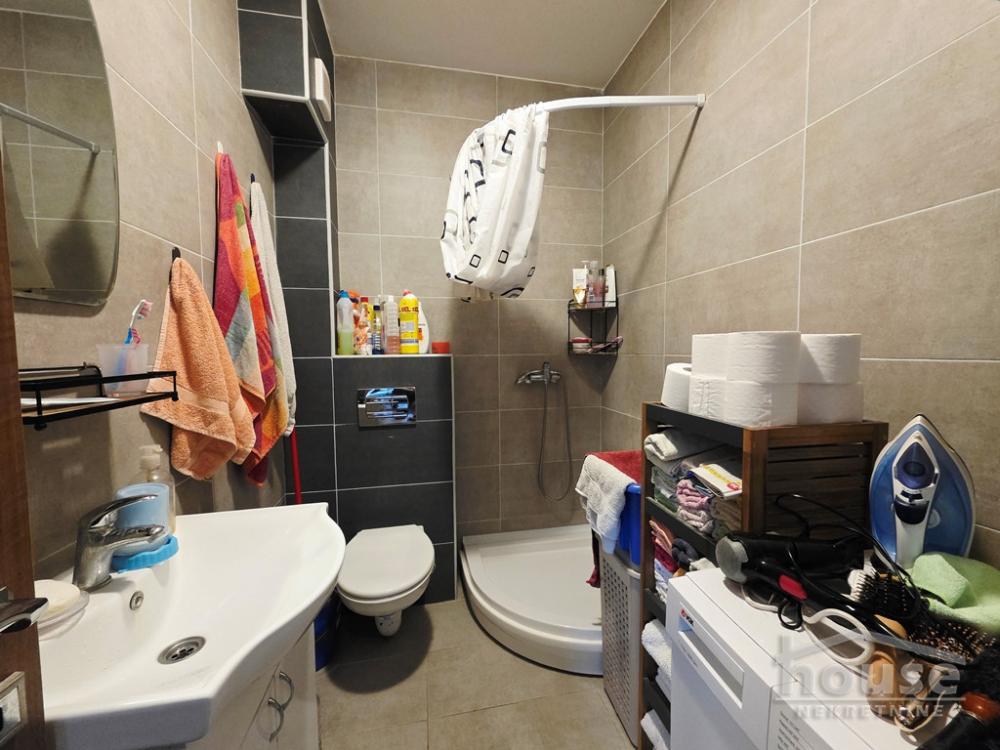 Slika 7 - Stan,NOVI SAD,ADICE,kv: 29.00, € 78000, ID: 1065961