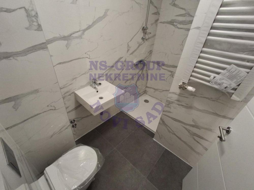 Slika 0 - Jednoiposoban, 38m2, Satelit Novi Sad, sa terasom, ima lift