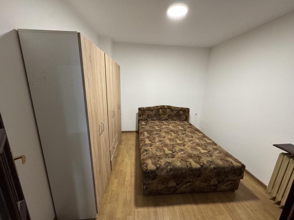 Slika 2 - Na prodaju stan u mirnom delu Novog Sada