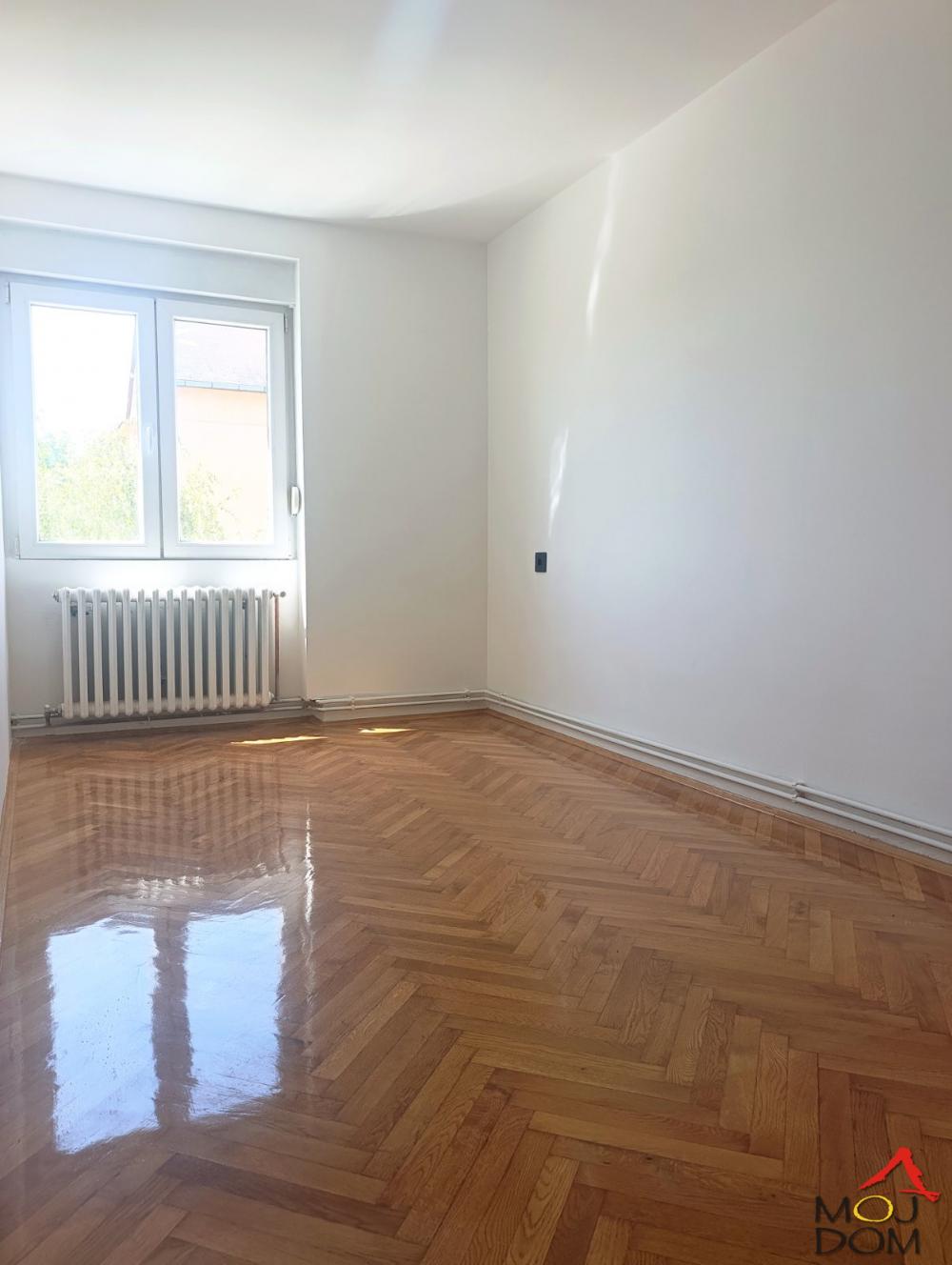 Slika 4 - Stan,NOVI SAD,ADAMOVIĆEVO NASELJE,kv: 57, € 154500, ID: 1032447