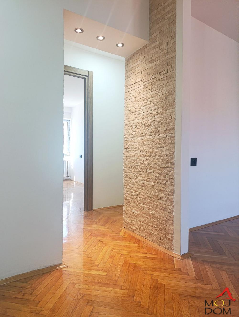 Slika 10 - Stan,NOVI SAD,ADAMOVIĆEVO NASELJE,kv: 57, € 154500, ID: 1032447