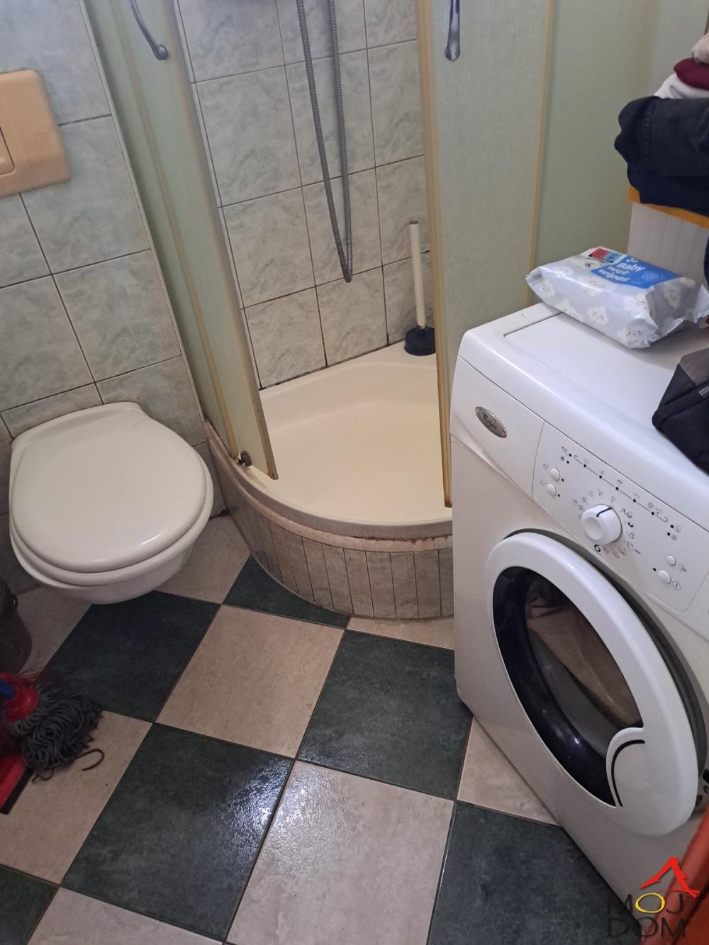 Slika 2 - Stan,NOVI SAD,TELEP,kv: 70, € 129800, ID: 1025290