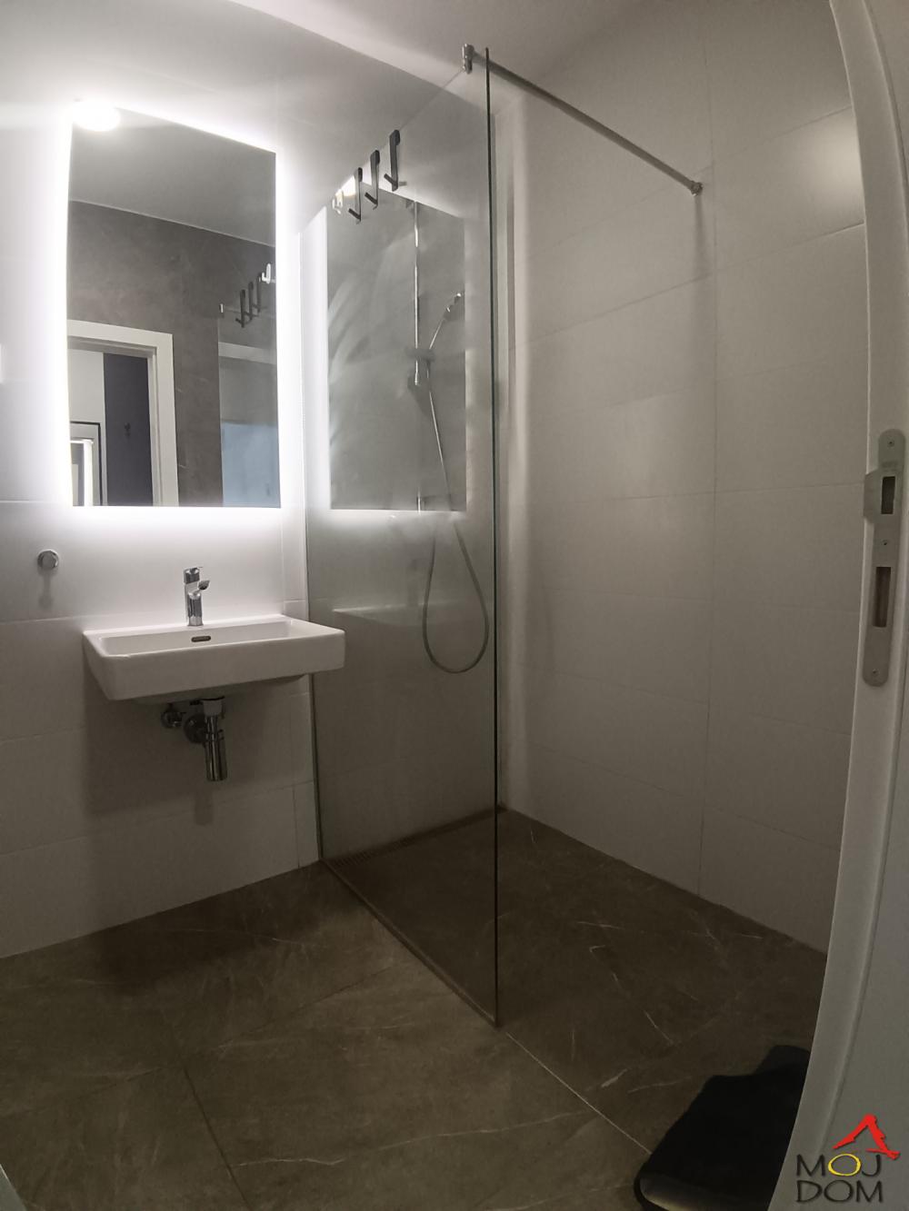Slika 5 - Stan,NOVI SAD,TELEP,kv: 46, € 148320, ID: 1032411