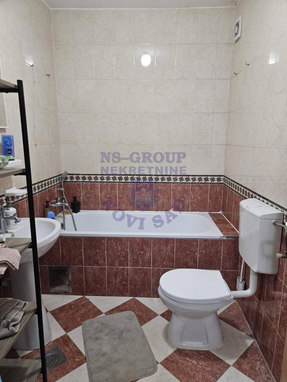 Slika 5 - Prodaja stana, 27m2, Adamovićevo naselje Novi Sad, ima lift