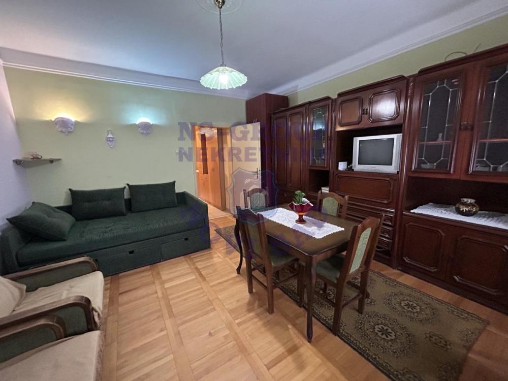 Slika 7 - Jednosoban, 35m2, Salajka (Partizanska ulica) Novi Sad