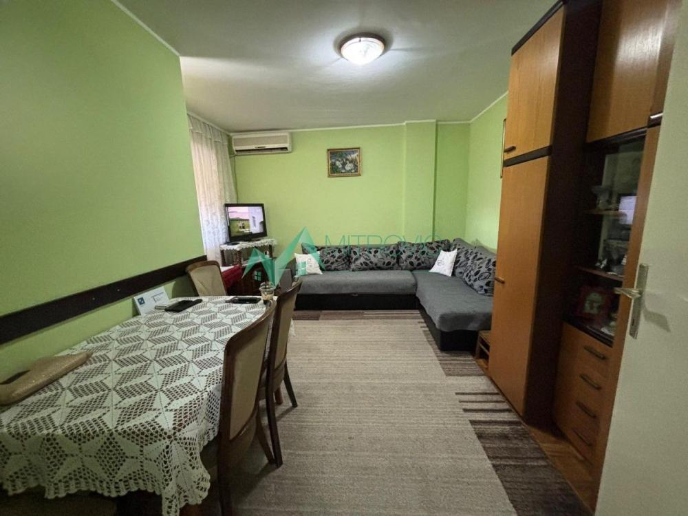 Slika 1 - SVETAO STAN SA POGLEDOM NA FRUŠKU GORU, U BLIZINI SAJMA I BULEVARA OSLOBOĐENJA 40m2 (šifra:1004470)  