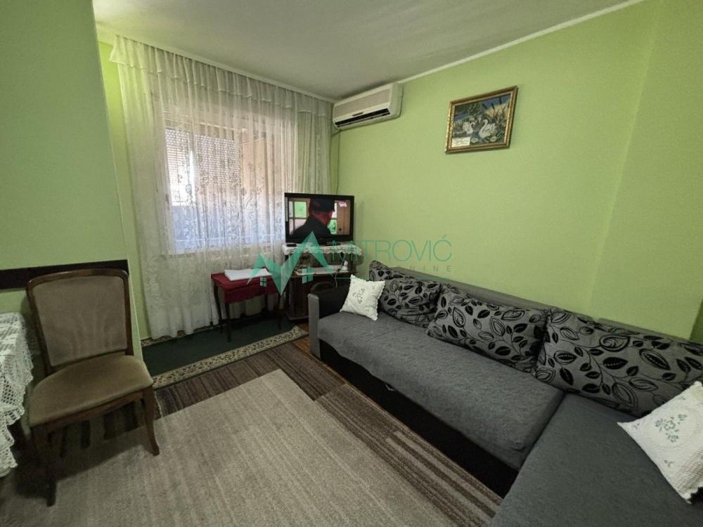Glavna slika -SVETAO STAN SA POGLEDOM NA FRUŠKU GORU, U BLIZINI SAJMA I BULEVARA OSLOBOĐENJA 40m2 (šifra:1004470)  