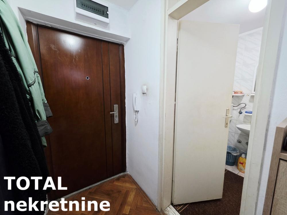 Slika 6 - Stan,NOVI SAD,AVIJACIJA,kv: 33.00, € 87000, ID: 1102813