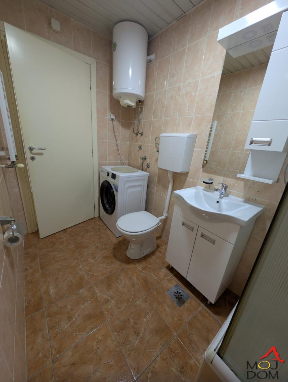 Slika 4 - Stan,NOVI SAD,GRBAVICA,kv: 54, € 169950, ID: 1032453