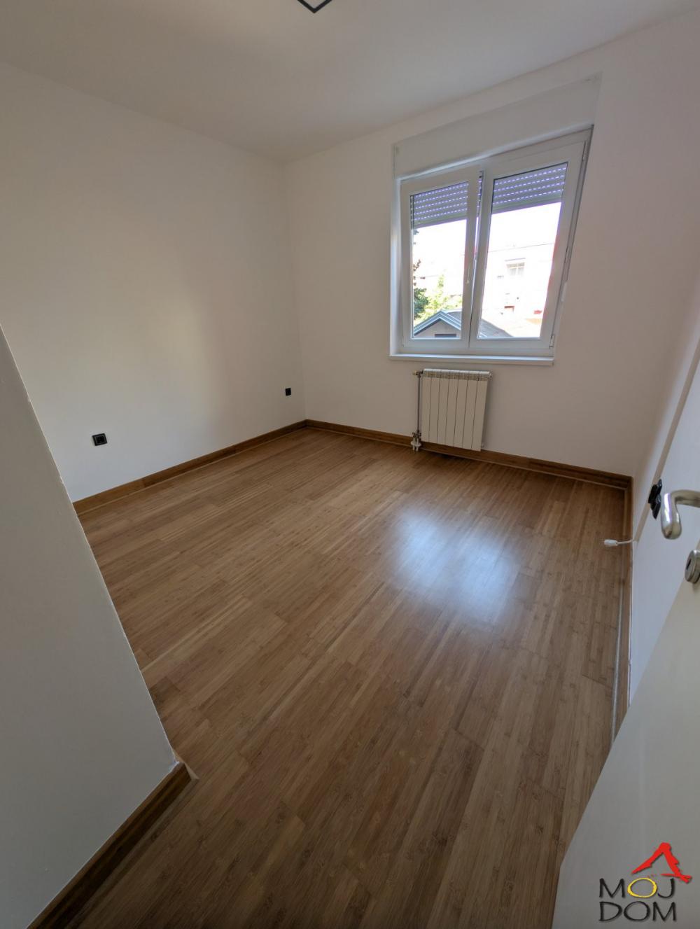 Slika 11 - Stan,NOVI SAD,GRBAVICA,kv: 54, € 169950, ID: 1032453