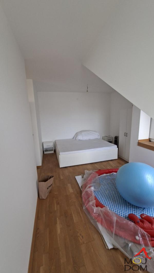 Slika 5 - Stan,NOVI SAD,PODBARA,kv: 74, € 200800, ID: 1029659