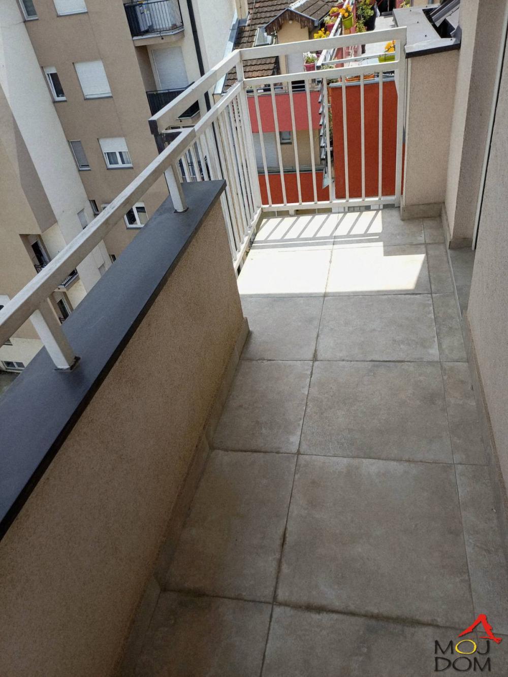Slika 11 - Stan,NOVI SAD,PODBARA,kv: 74, € 200800, ID: 1029659