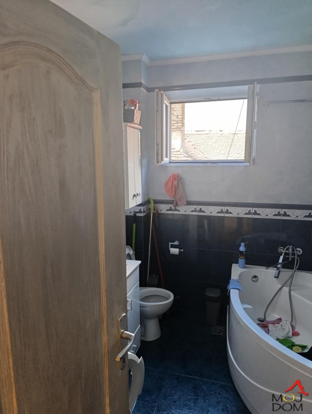 Slika 4 - Stan,NOVI SAD,SOCIJALNO,kv: 46, € 165800, ID: 1032446