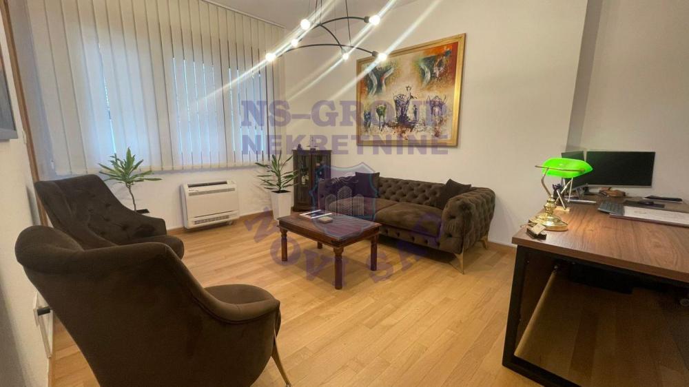 Glavna slika -Prodaja stana, 63m2, Bulevar oslobođenja Novi Sad