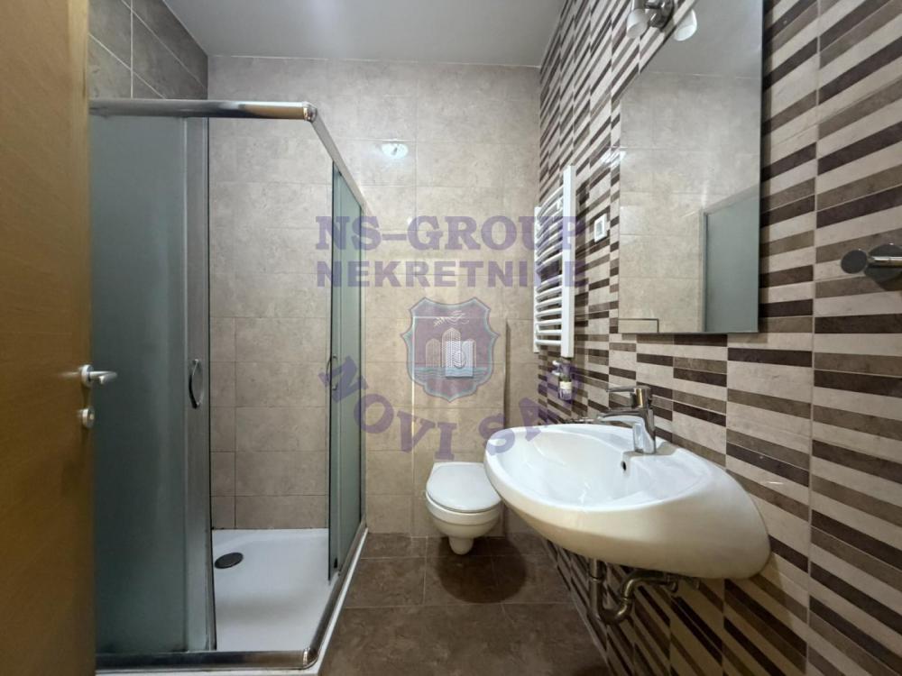 Slika 6 - Jednoiposoban, 32m2, Socijalno Novi Sad