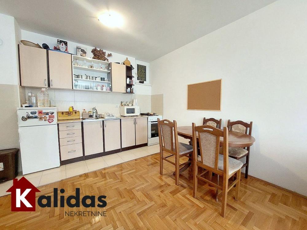 Slika 6 - Stan,NOVI SAD,CENTAR,kv: 45, € 164280, ID: 1008863