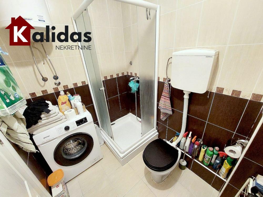 Slika 11 - Stan,NOVI SAD,CENTAR,kv: 45, € 164280, ID: 1008863