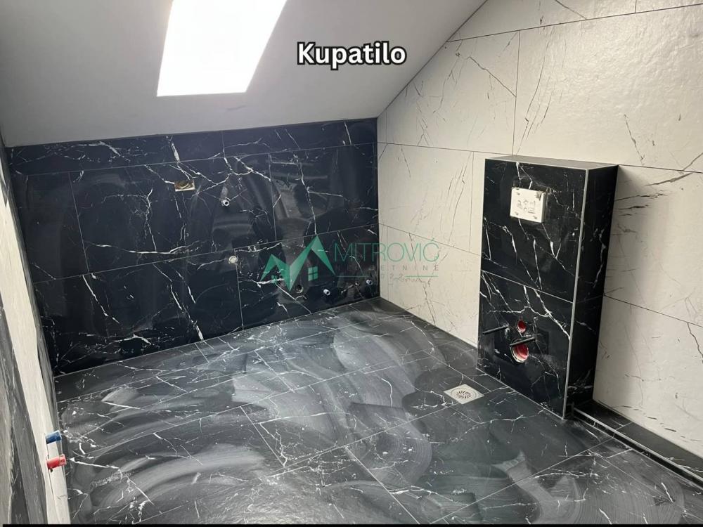 Slika 4 - Grbavica petosoban penthaus sa dve terase   