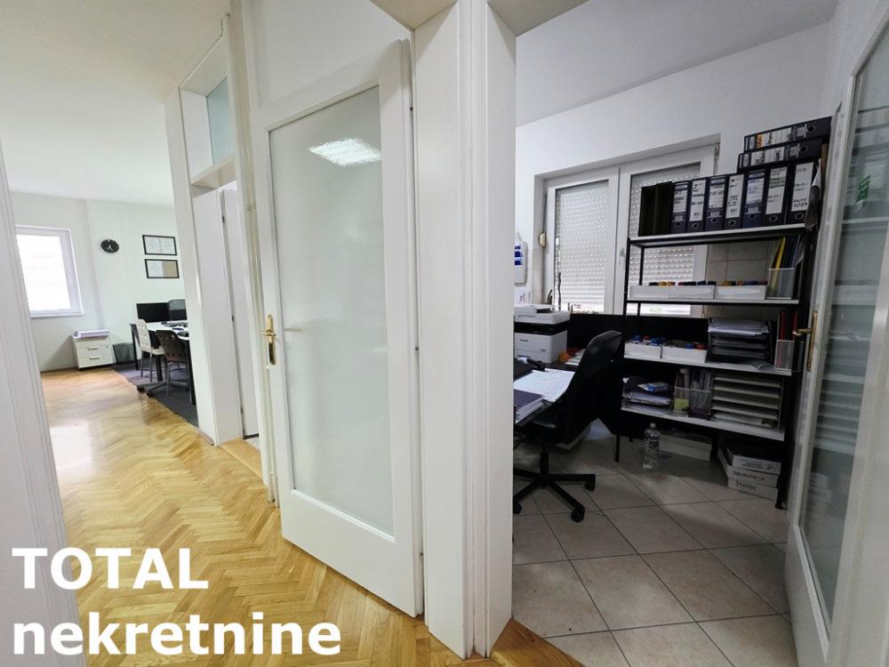 Slika 5 - Stan,NOVI SAD,CENTAR,kv: 73.00, € 292000, ID: 1102780
