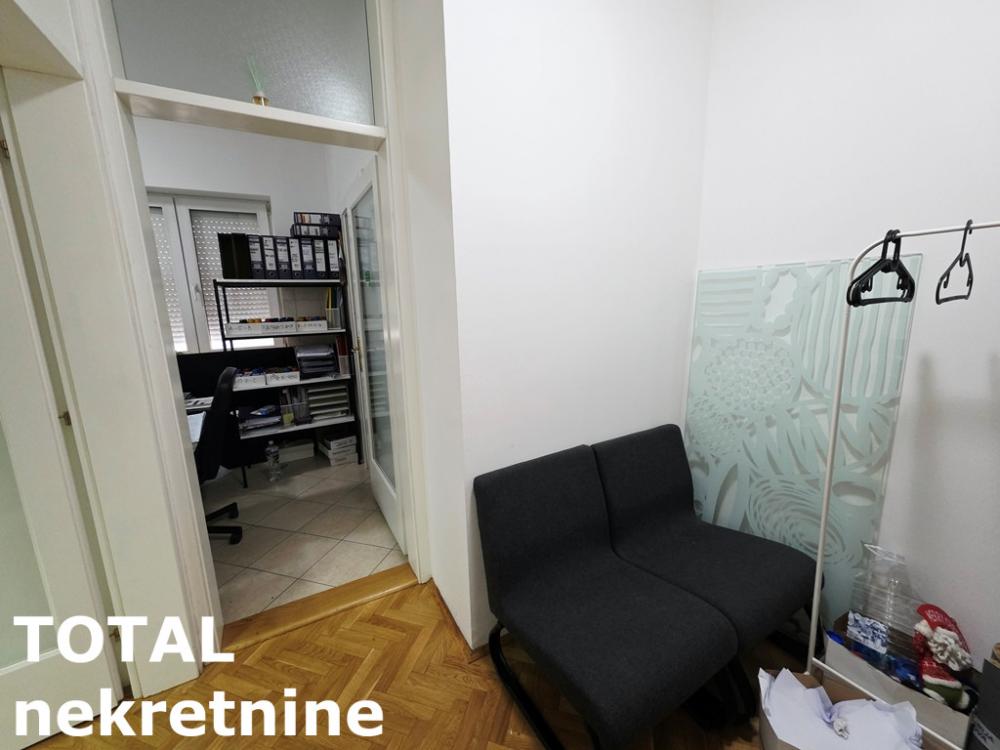 Slika 6 - Stan,NOVI SAD,CENTAR,kv: 73.00, € 292000, ID: 1102780