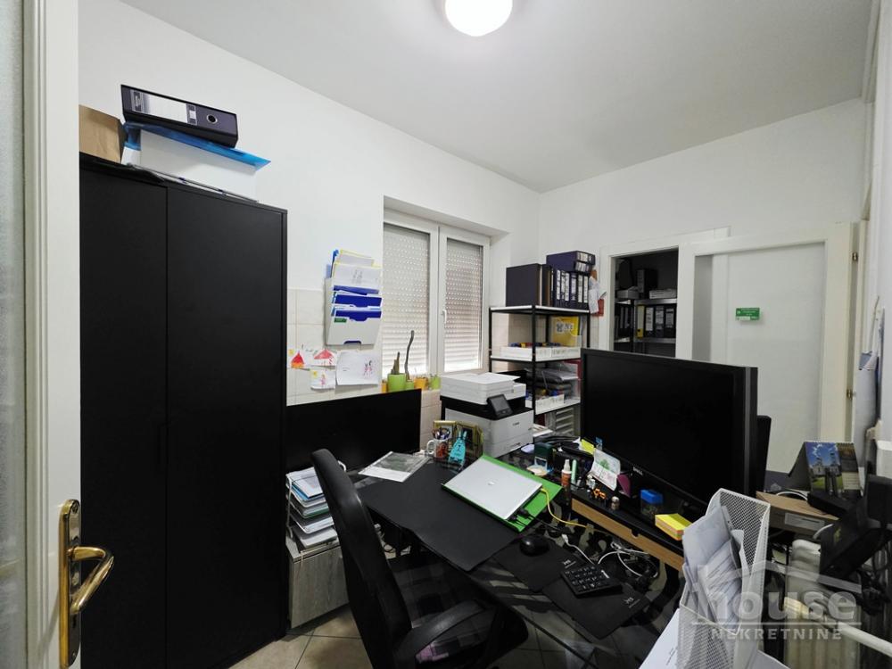 Slika 4 - Stan,NOVI SAD,CENTAR,kv: 73.00, € 292000, ID: 1065934