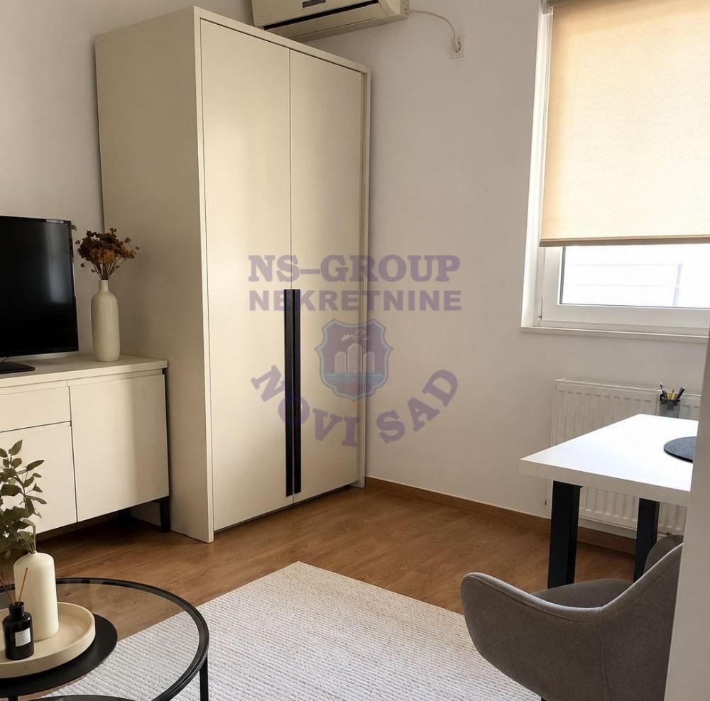Slika 1 - Jednosoban, 26m2, Nova Detelinara Novi Sad, sa parkingom