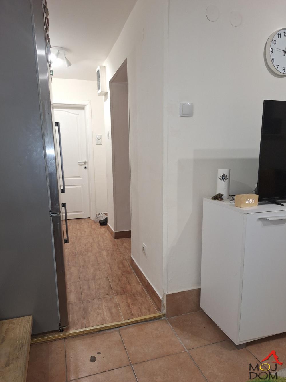 Slika 6 - Stan,NOVI SAD,BULEVAR,kv: 30, € 92700, ID: 1031491