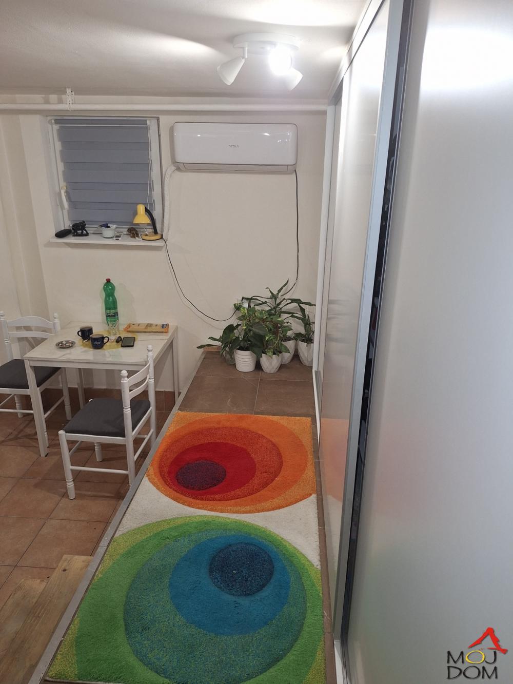 Slika 1 - Stan,NOVI SAD,BULEVAR,kv: 30, € 92700, ID: 1031491