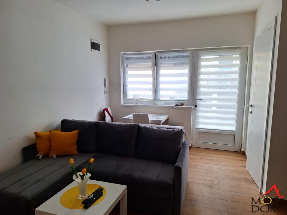 Slika 7 - Stan,NOVI SAD,ADICE,kv: 20, € 113300, ID: 1028579