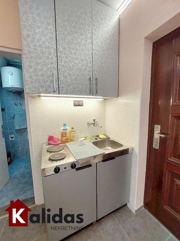 Slika 6 - Stan,NOVI SAD,BULEVAR,kv: 13, € 41200, ID: 1008852