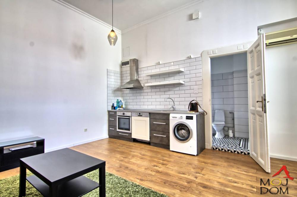 Slika 2 - Stan,NOVI SAD,CENTAR,kv: 44, € 154500, ID: 1032460