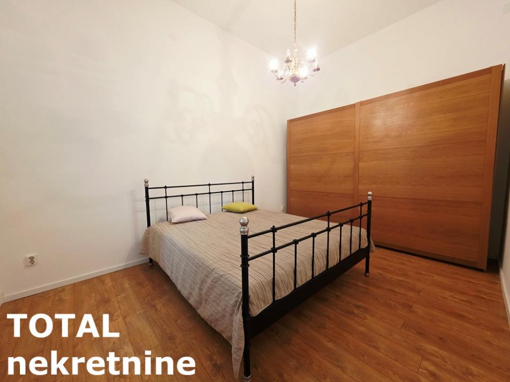 Slika 5 - Stan,NOVI SAD,CENTAR,kv: 44.00, € 150000, ID: 1102822