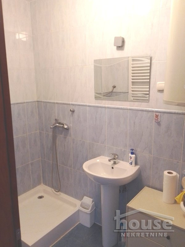 Slika 9 - Stan,NOVI SAD,BULEVAR,kv: 28.00, € 113000, ID: 1065992