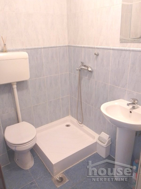 Slika 8 - Stan,NOVI SAD,BULEVAR,kv: 28.00, € 113000, ID: 1065992