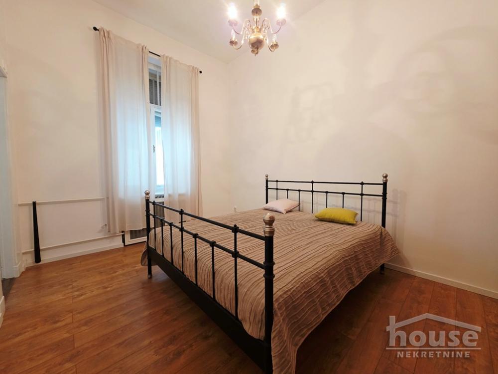Slika 4 - Stan,NOVI SAD,CENTAR,kv: 44.00, € 150000, ID: 1065976