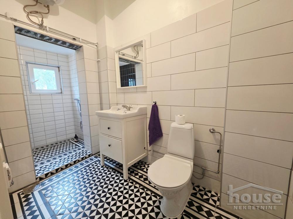 Slika 7 - Stan,NOVI SAD,CENTAR,kv: 44.00, € 150000, ID: 1065976