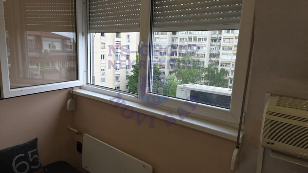 Slika 7 - Odlična garsonjera na Bulevaru!