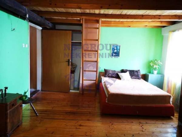 Slika 2 - Petosoban, 105m2, Adamovićevo naselje Novi Sad, sa terasom