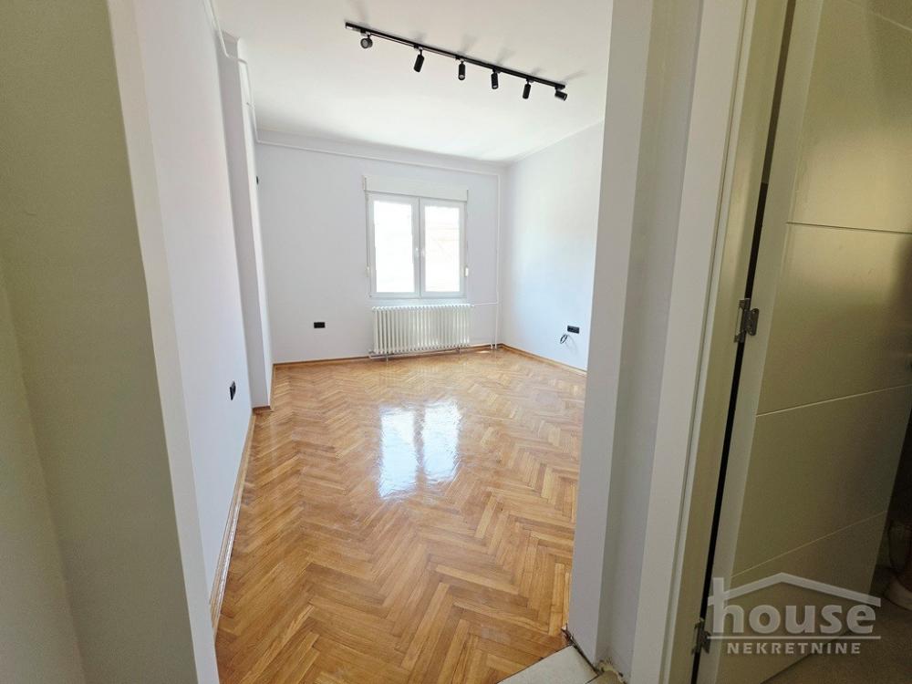 Slika 3 - Stan,NOVI SAD,CENTAR,kv: 25.00, € 92000, ID: 1065995