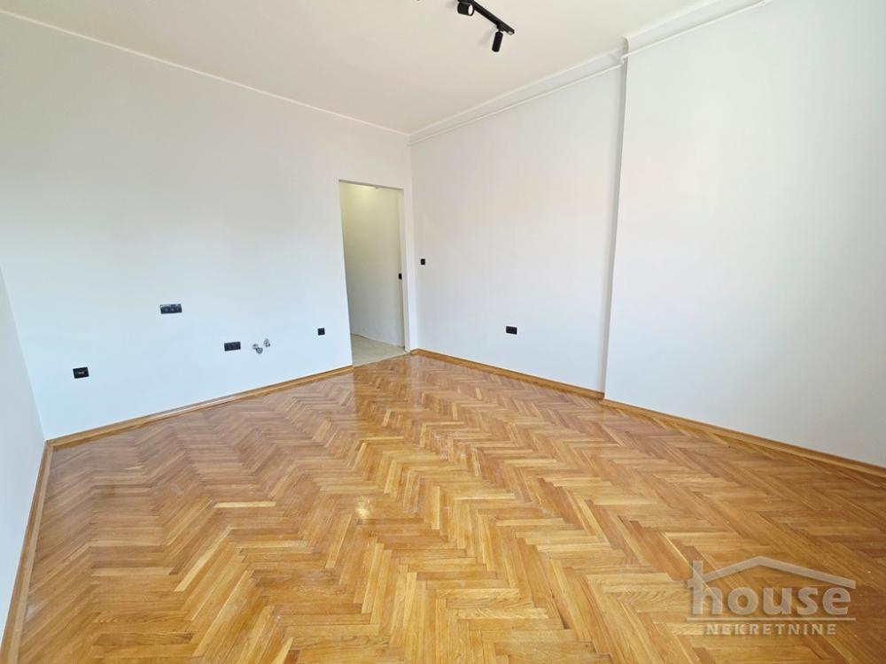 Slika 2 - Stan,NOVI SAD,CENTAR,kv: 25.00, € 92000, ID: 1065995