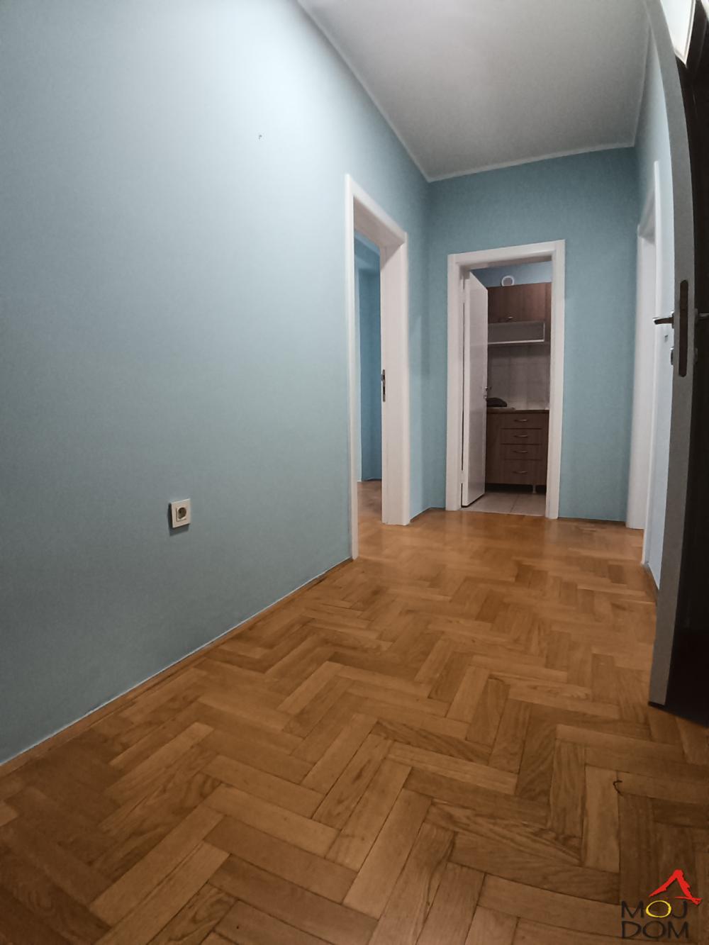 Slika 7 - Stan,NOVI SAD,CENTAR,kv: 78, € 257500, ID: 1032380