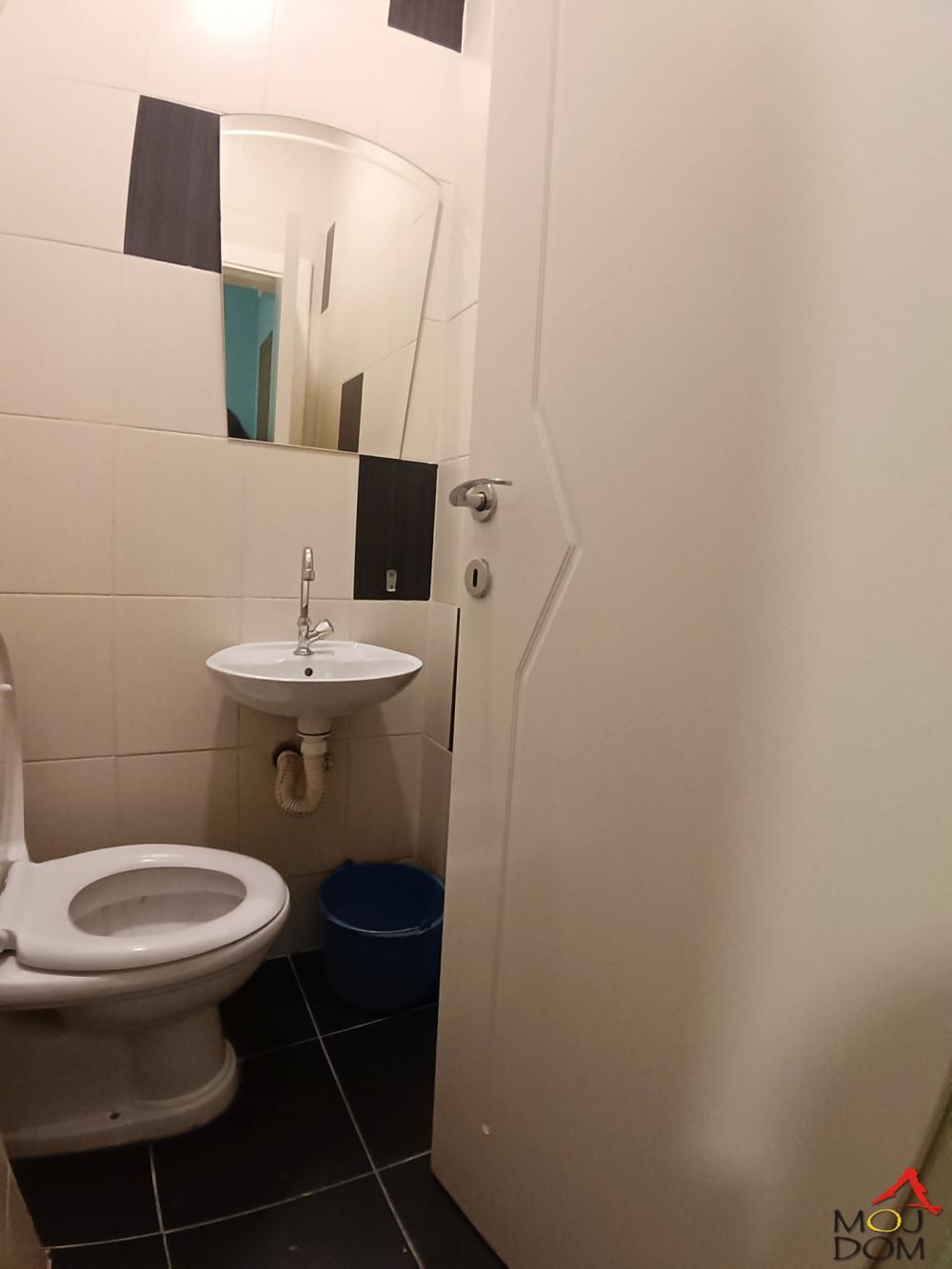 Slika 8 - Stan,NOVI SAD,CENTAR,kv: 78, € 257500, ID: 1032380