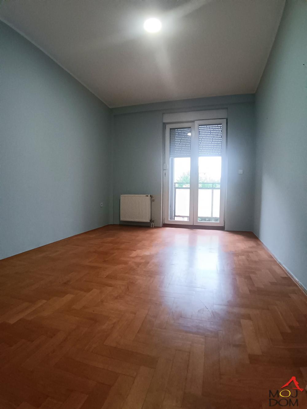 Slika 10 - Stan,NOVI SAD,CENTAR,kv: 78, € 257500, ID: 1032380