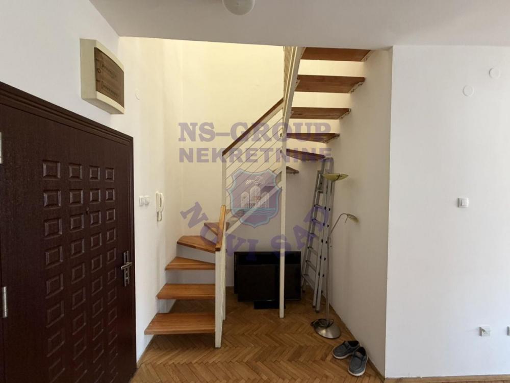 Slika 4 - Izuzetan dvosoban stan površine 61 m², smešten u samom centru Novog Sada